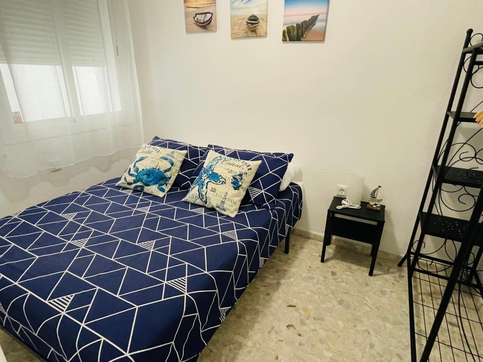 Apartamento nuevo y céntrico con Aire Acondicionado y Wifi -Solo familias o parejas- Conil De La Frontera Extérieur photo